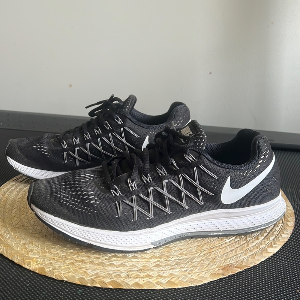 Nike Zoom Pegasus 32 Men Size 7.5